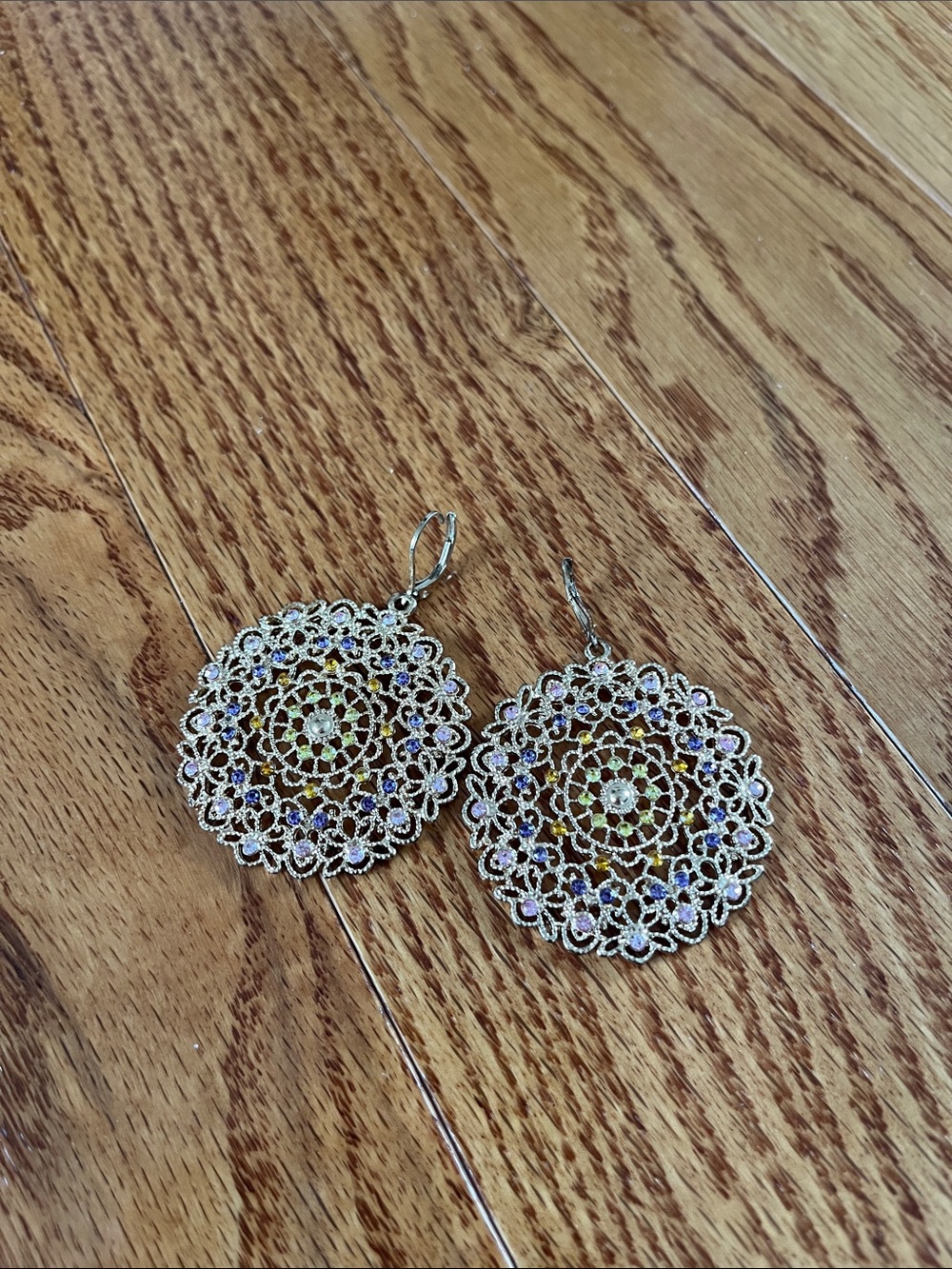 Filigree Round Drop Earrings with Multicolor Stones - Women Jewelry